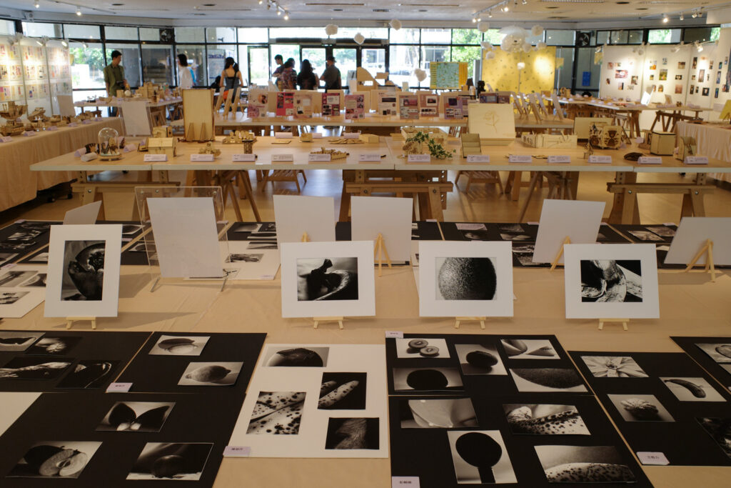 <進階攝影>-靜物攝影
侯鵬暉老師 指導