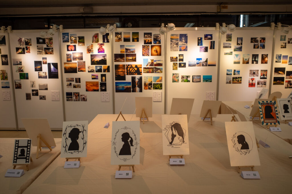 <基礎攝影>-攝影聯展、剪影畫(結合AR特效) 侯鵬暉老師 指導